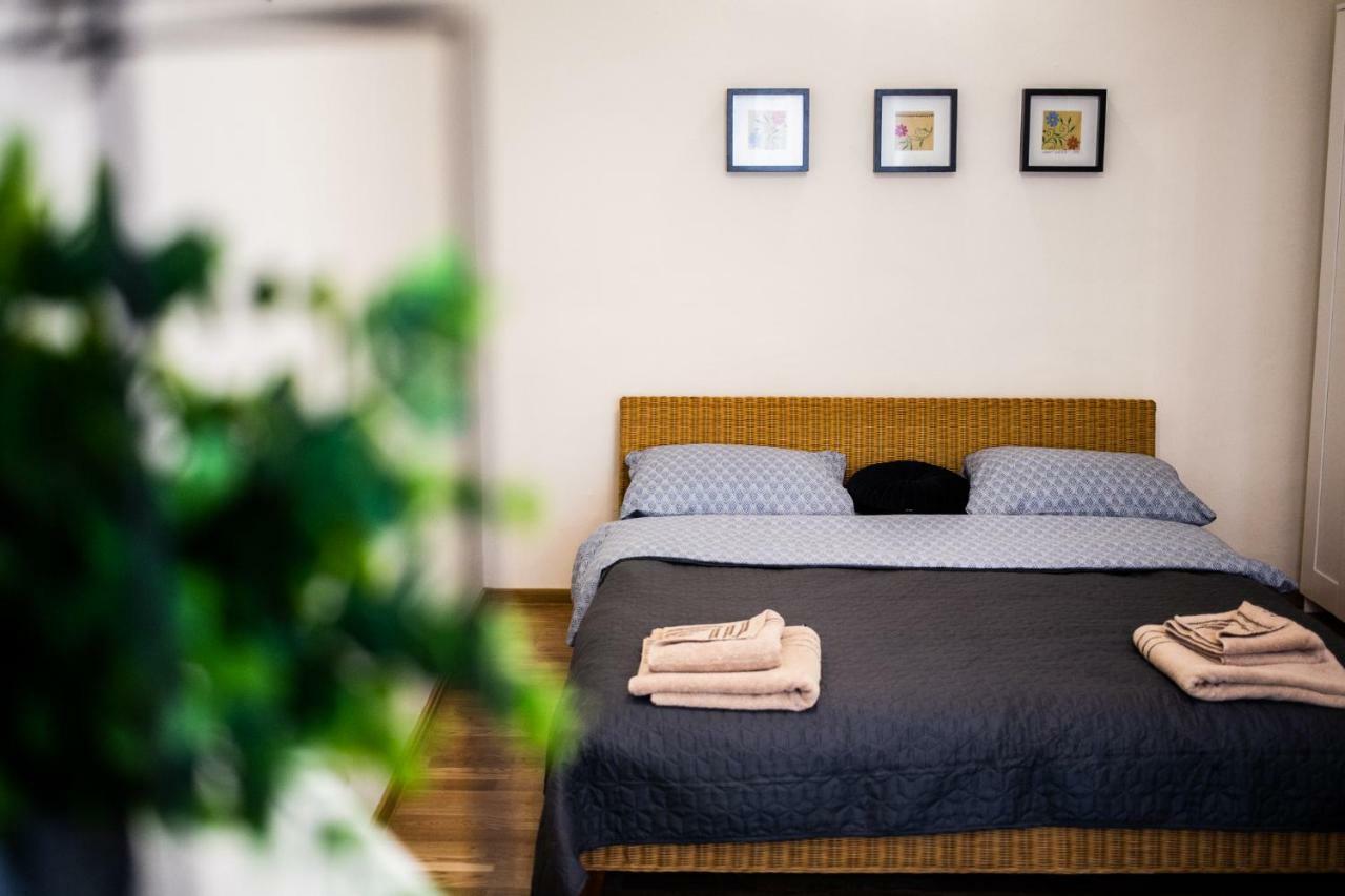 אורדאה Art Downtown Alecsandri St Luxury Apartment מראה חיצוני תמונה