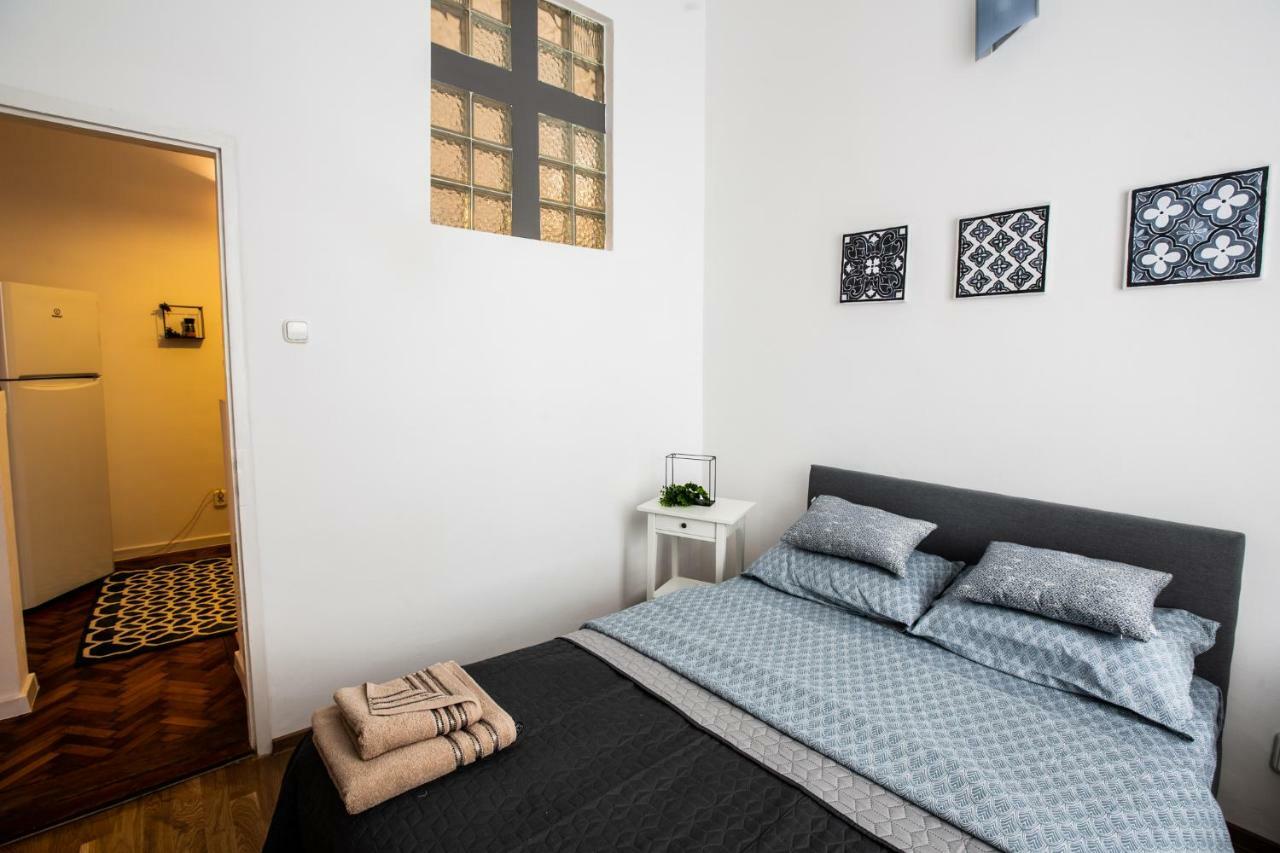 אורדאה Art Downtown Alecsandri St Luxury Apartment מראה חיצוני תמונה