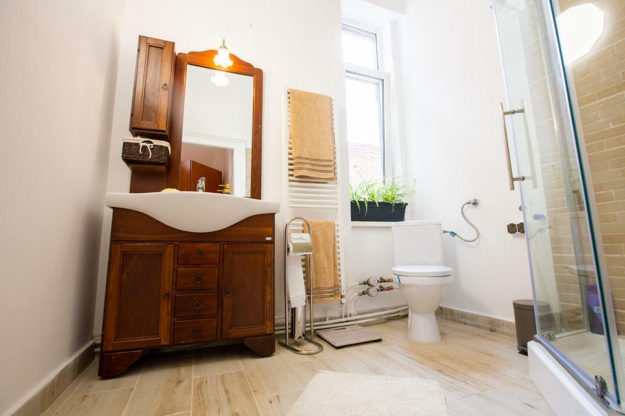 אורדאה Art Downtown Alecsandri St Luxury Apartment מראה חיצוני תמונה